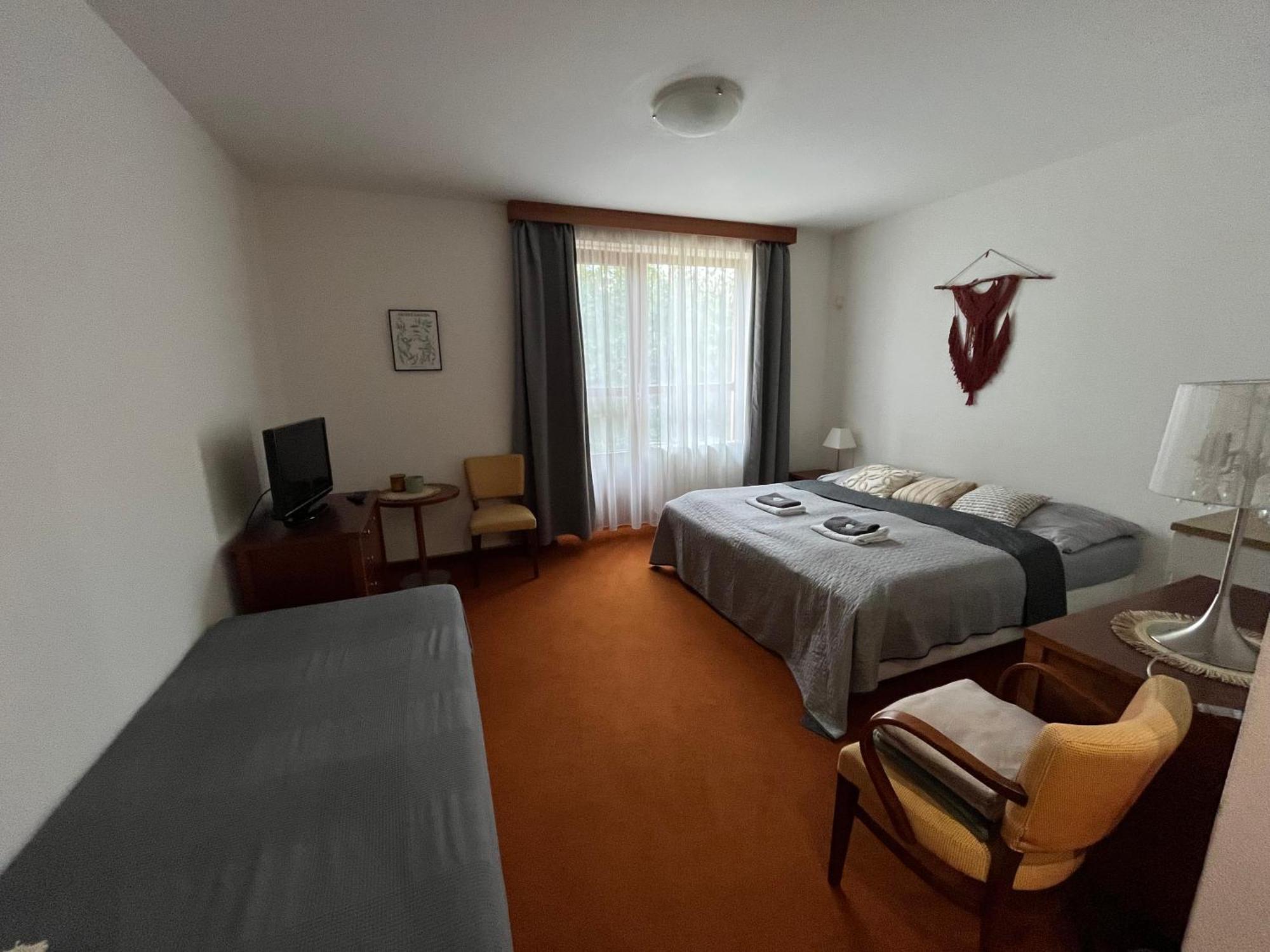 Simply Rooms スラフコフ・ウ・ブルナ エクステリア 写真